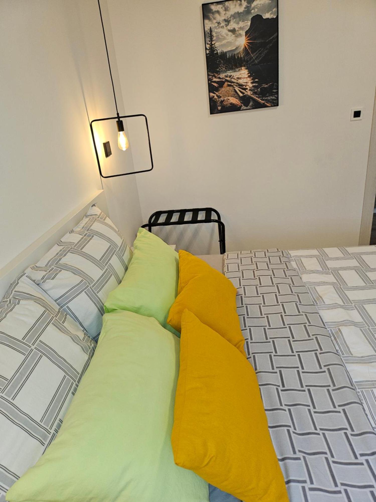 Apartman Pojine Gabonjin Exterior foto
