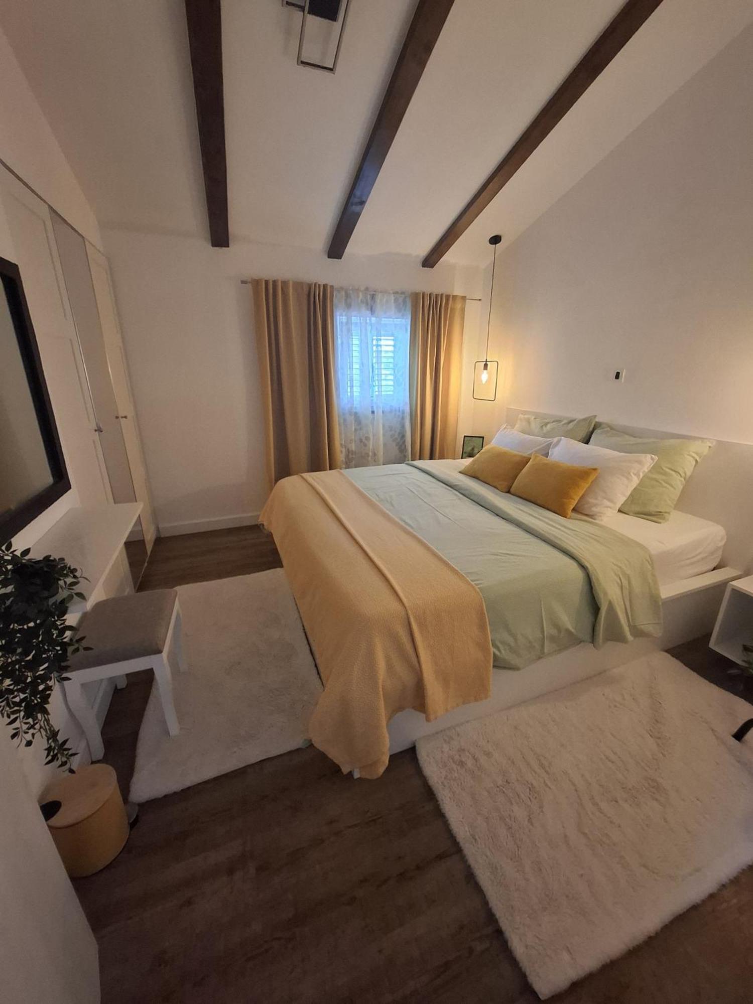 Apartman Pojine Gabonjin Exterior foto